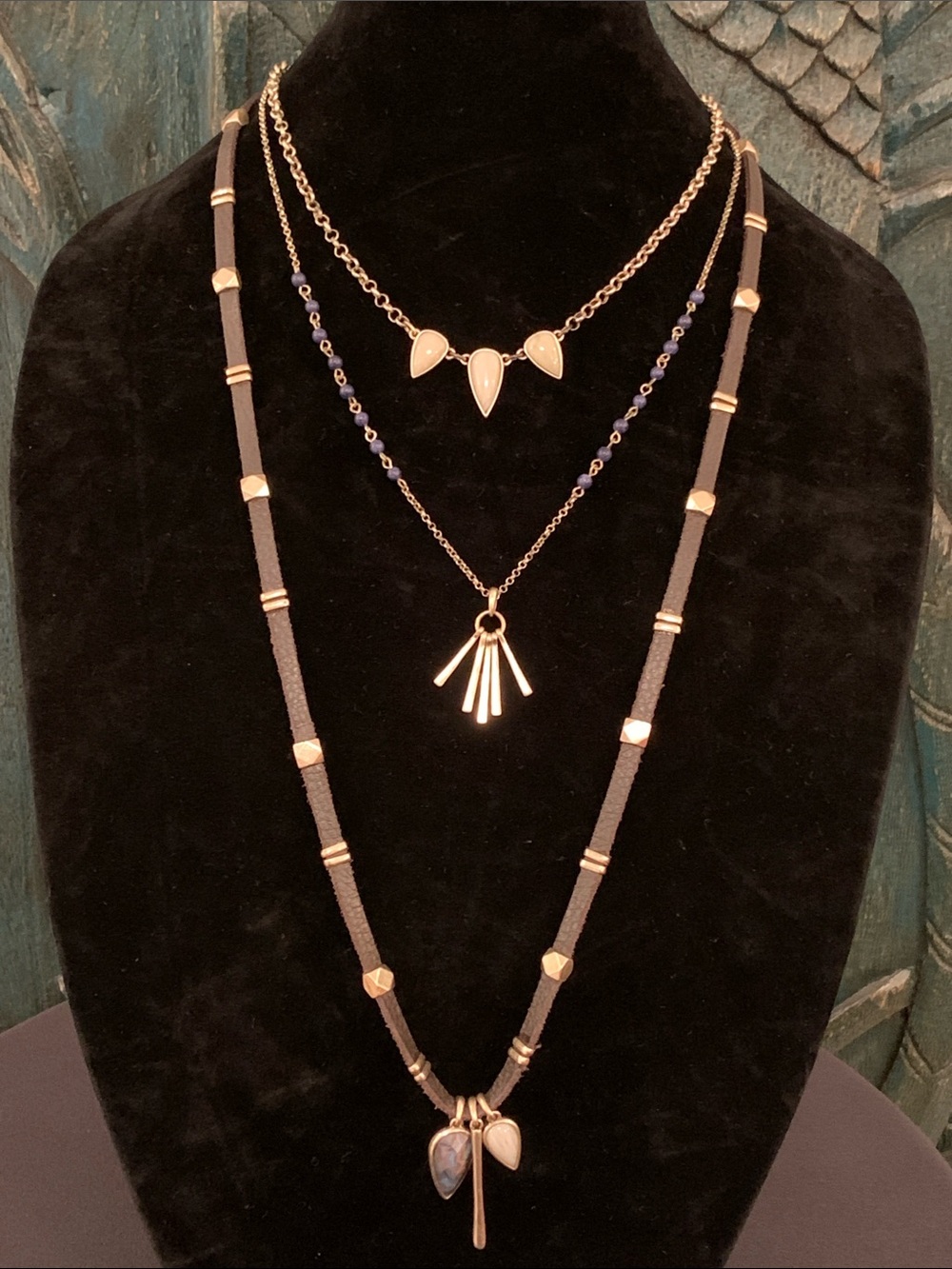 Lucky Brand Multi Layer Leather & Gold Necklace W/ Pendants